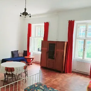 Suja Nuja Lubiana