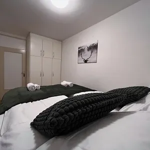  Apartment La Casa 77a